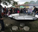 56. Patelnię o średnicy 2 m wykonała dla nas firma Sumara z Wielgoszczy k. Recza.JPG